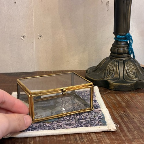 India Brass & Glass square Box L　インド　真鍮＆ガラス四角ボックス　L　インテリア　雑貨　収納　ケース　小物　アクセサリー　スクエアボックス　リングケース