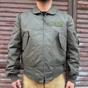 10s 米軍 実物 CWU36P フライトジャケット ブルゾン L 米空軍 USAF LARGE CWU-45 42-44 ma-1 トップガン ミリタリー セージグリーン