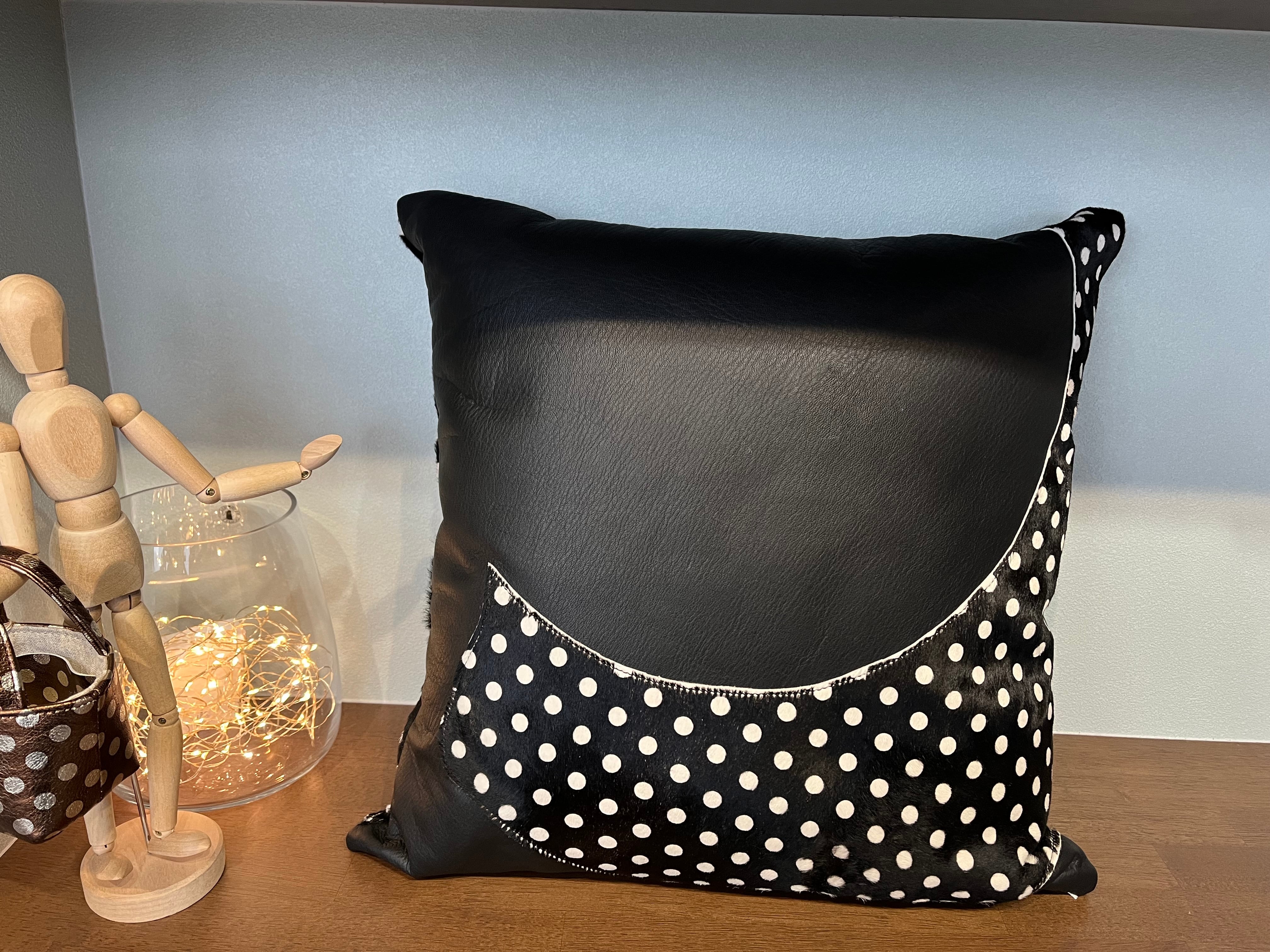 クッション①（ブラック×ハラコ水玉） | 革の店シェリス