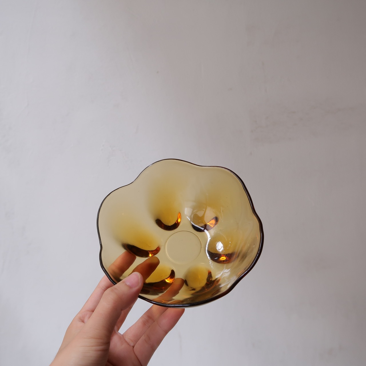 しずくが零れるようなジュエリートレイ