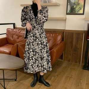 【送料無料】 ドッキングワンピース レディース 異素材 ドッキング ハイネック インナー カシュクール 長袖 花柄 小花柄 Aライン フレア ロングワンピース ロング丈 ミモレ丈 ハイウエスト 体型カバー 着痩せ 細見え 大人 可愛い ナチュラル 上品 きれいめ お出かけ デート お洒落 おしゃれ 韓国 春 秋 冬 20代 30代 40代 50代 大きいサイズ 2XL 3XL ブラック 黒 ホワイト モノトーン