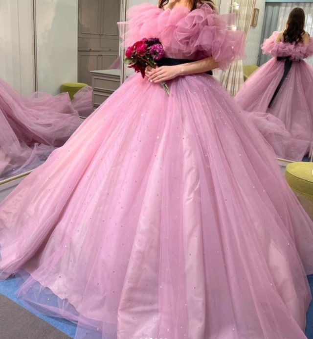 フォーマル/ドレス美品！ピンク カラードレス オフショルダー ソフトチュール 花嫁 前撮り