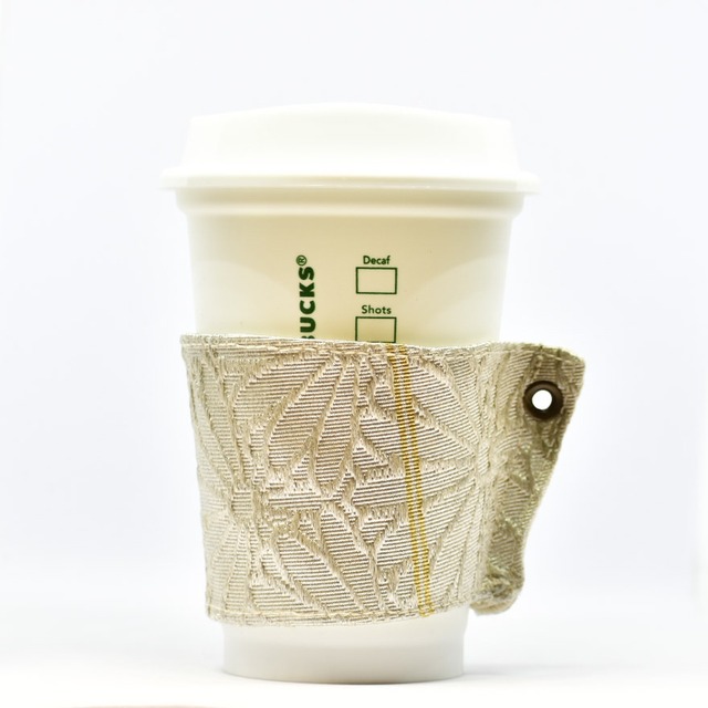 帯 カップスリーブ コーヒースリーブ リメイク 日本製 オフホワイト 花柄 菊 - cup sleeve