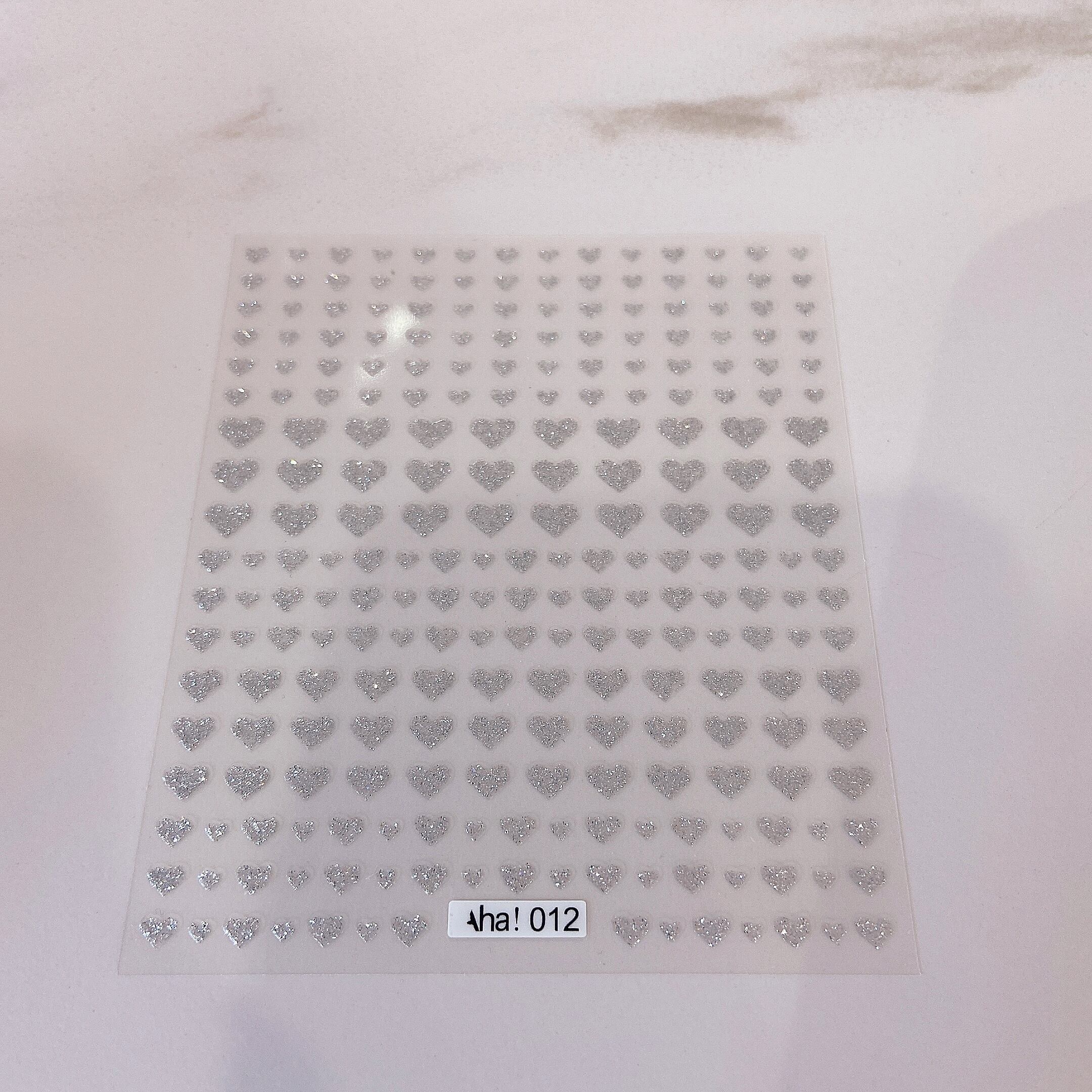 ❤未使用❤ジェルネイルシール　風変わりな子供のハート ネイルシール ハート 赤 ホワイト 色のグラデーションが素敵 小さめ