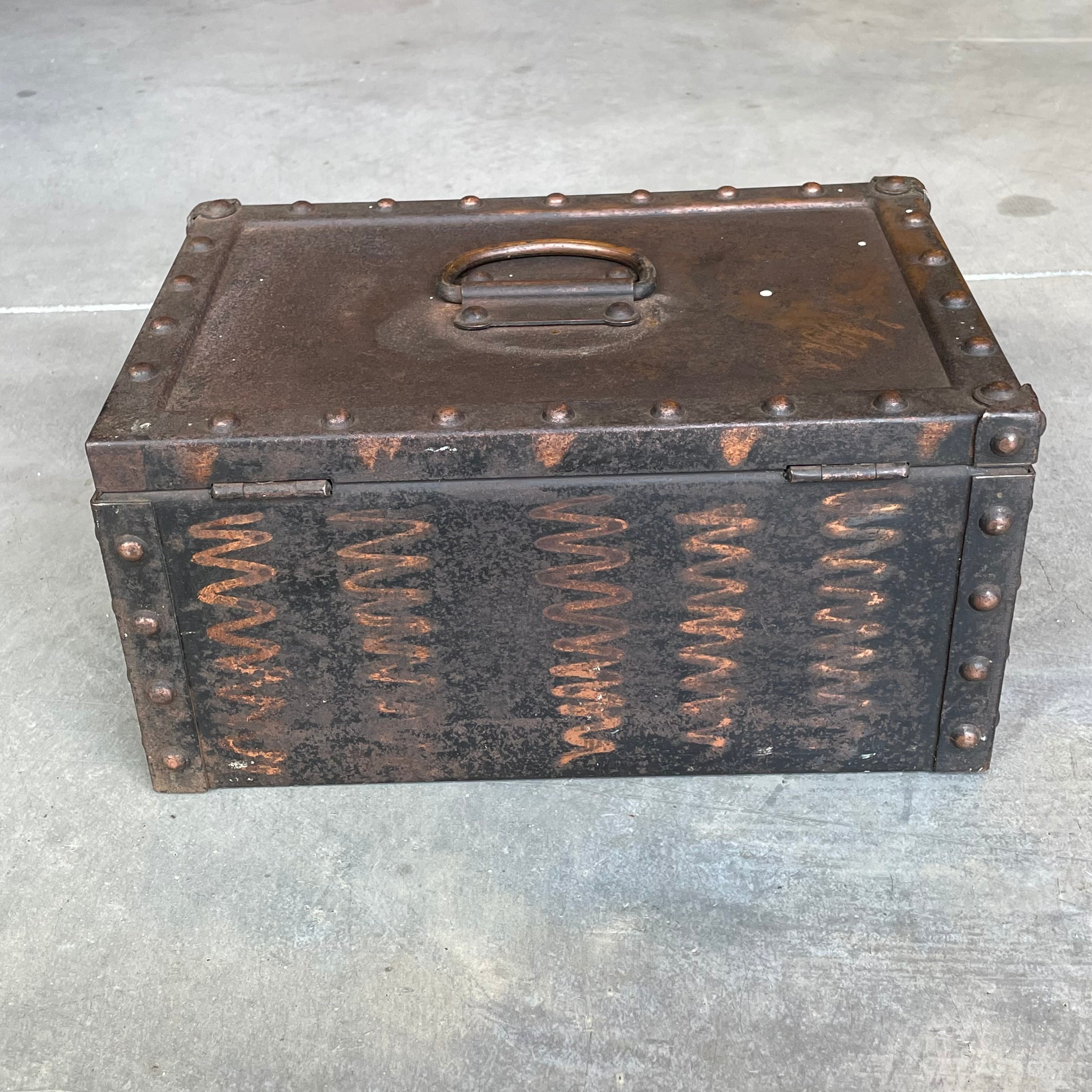 最終値下げヴィンテージ金属製収納ボックス STRONG BOX / JAPAN FINISH | BUFF STOCK YARD