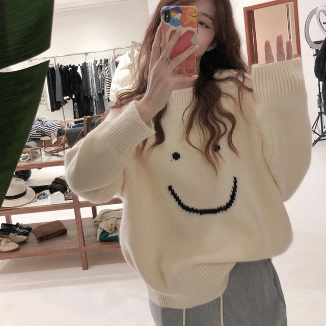 トップス ニットソー セーター 袖あり 長袖 萌袖 Uネック ラウンドネック 襟なし ストレート ケーブルニット 編み込み 伸縮性 ニット 大人可愛い シンプル カジュアル 大人 上品 おしゃれ お洒落 大人女子 こなれ感 ラフ モダン 無地 スマイル 春 秋 冬 10代 20代 30代 40代 50代 60代 学生 通学 デート お出かけ 公園デビュー 女子会 お泊まり 着回し 普段使い お揃い ペア 韓国 韓国系 オルチャン 暖かい ホワイト 白 ゆったり ゆる モノトーン シンプル