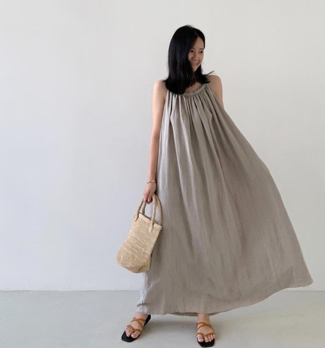 送料無料☆海外買付☆早い者勝ち☆無地ワンピース 上品 リゾート ゆったりワンピ(DM0133)