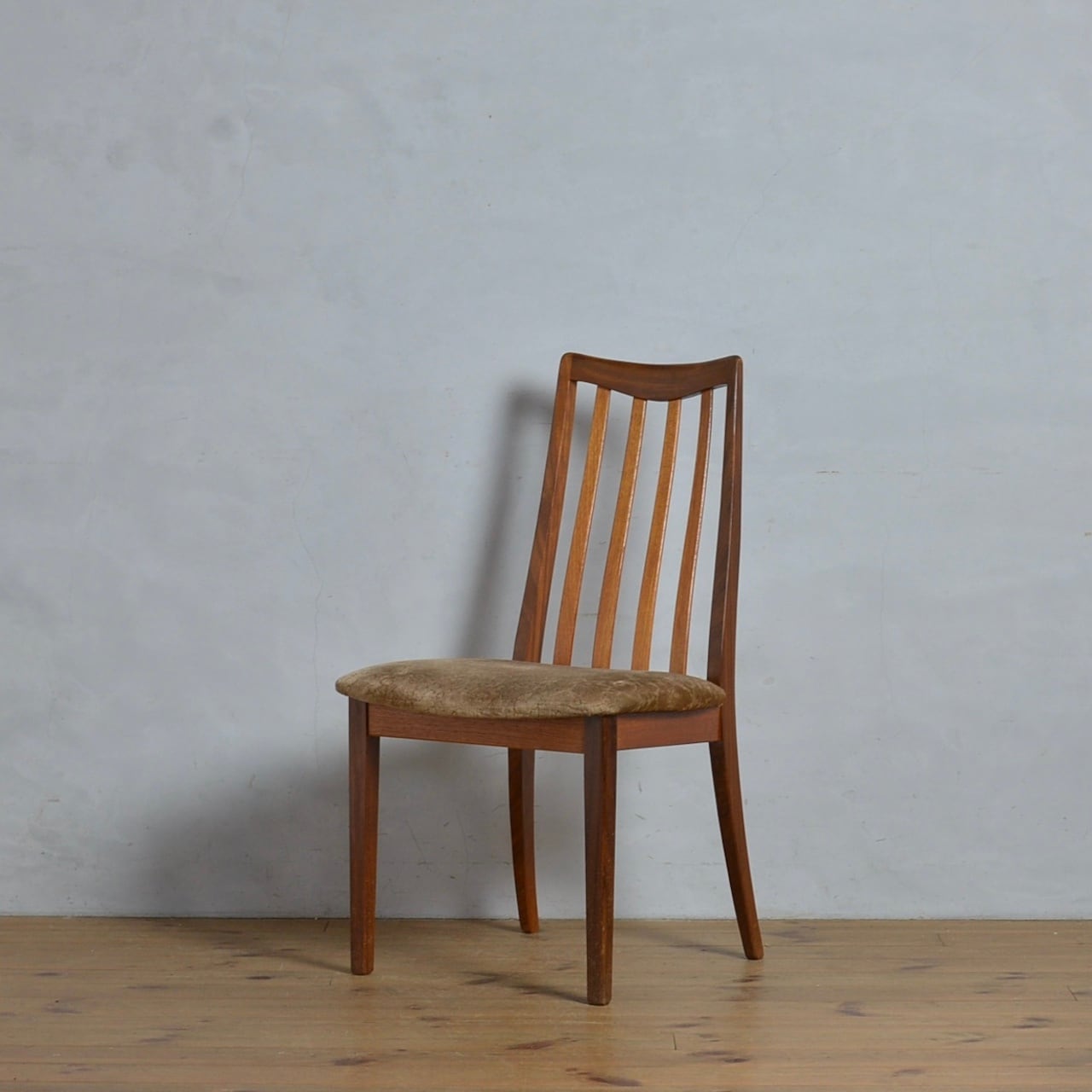 G Plan Dining Chair /  ジープランダイニングチェアB〈モダン・ダイニング・椅子・ミッドセンチュリー・北欧・アンティーク・ヴィンテージ〉   SHABBY'S  MARKETPLACE　アンティーク・ヴィンテージ 家具や雑貨のお店 powered by BASE