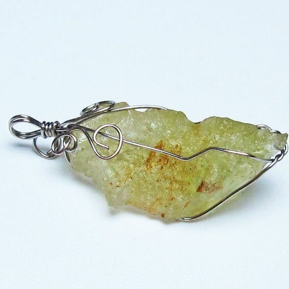 リビアングラス ペンダント 一点物 メール便可 112-13630