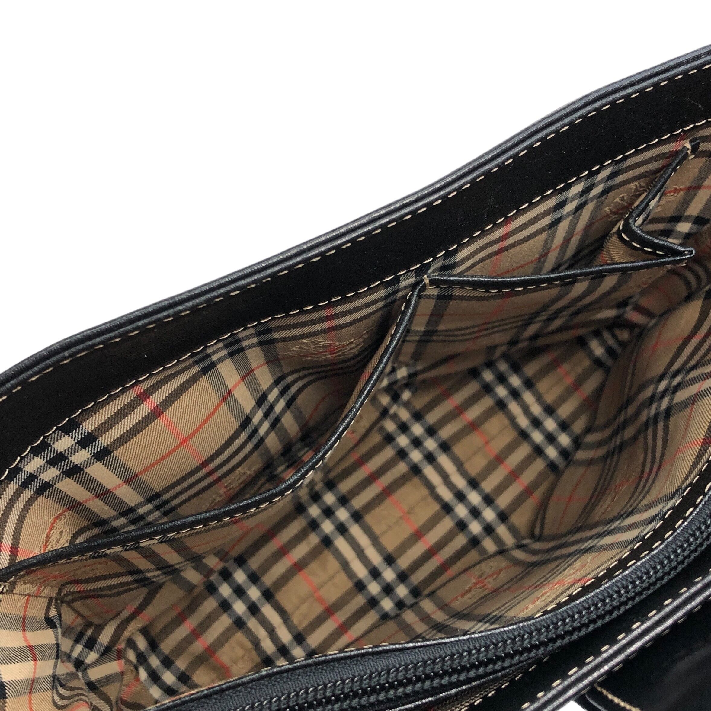 BURBERRY バーバリー ハンドバッグ ブラック ロゴプレート BURBERRY バーバリー ハンドバッグ ブラック ロゴプレート
