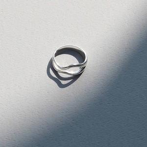 Double Wave Ring