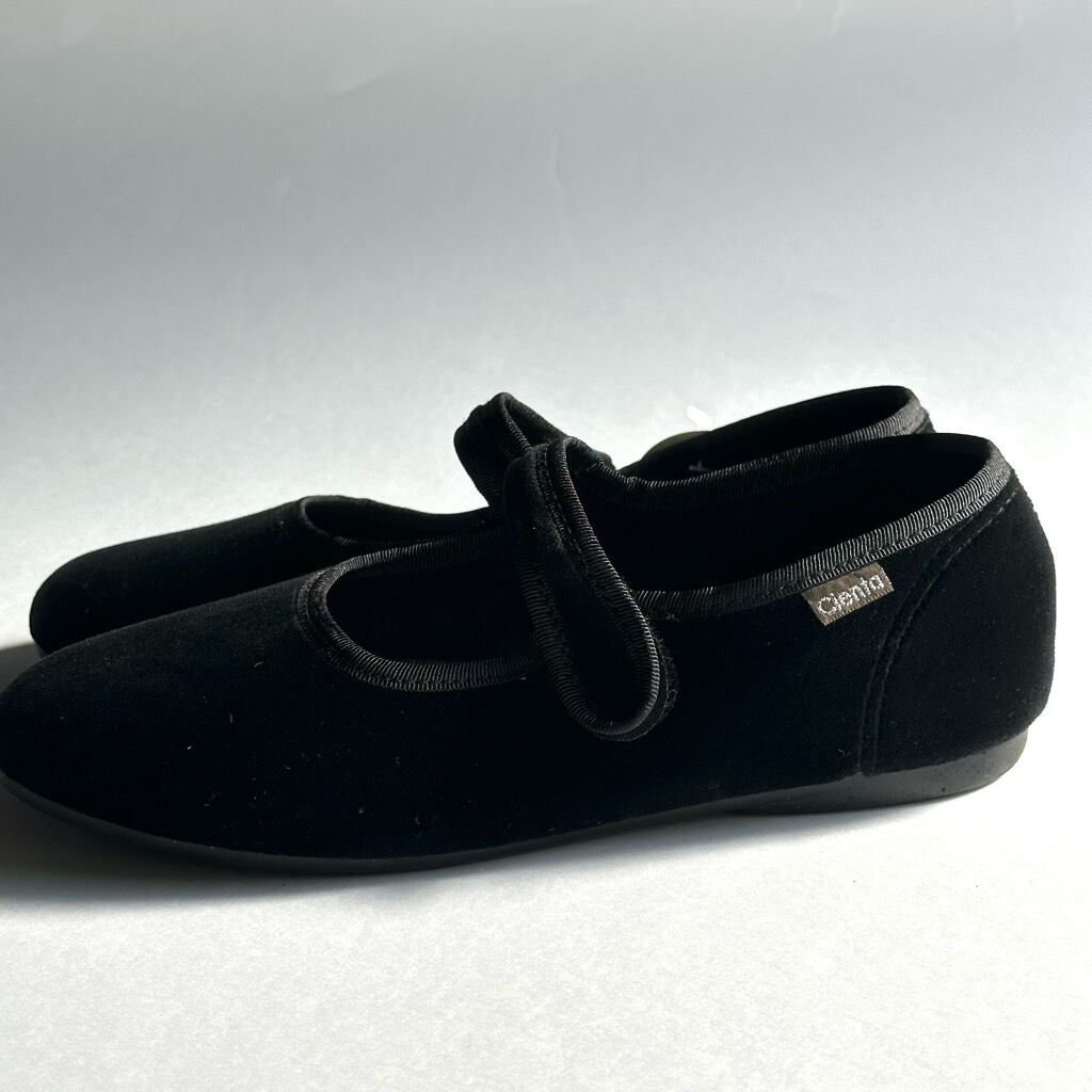 Cienta ストラップフォーマルシューズ バーガンディ 30 Cienta ストラップフォーマルシューズ バーガンディ 30 Cienta