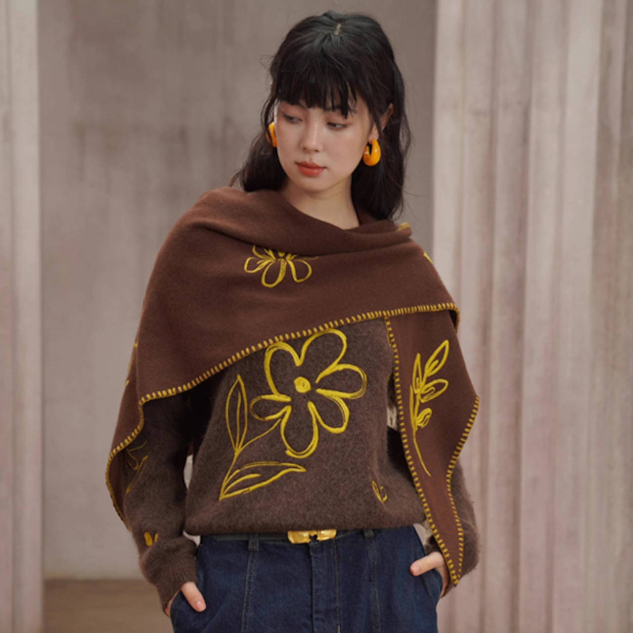 木漏れ日の庭に咲く記憶のニットショール 《C0256》