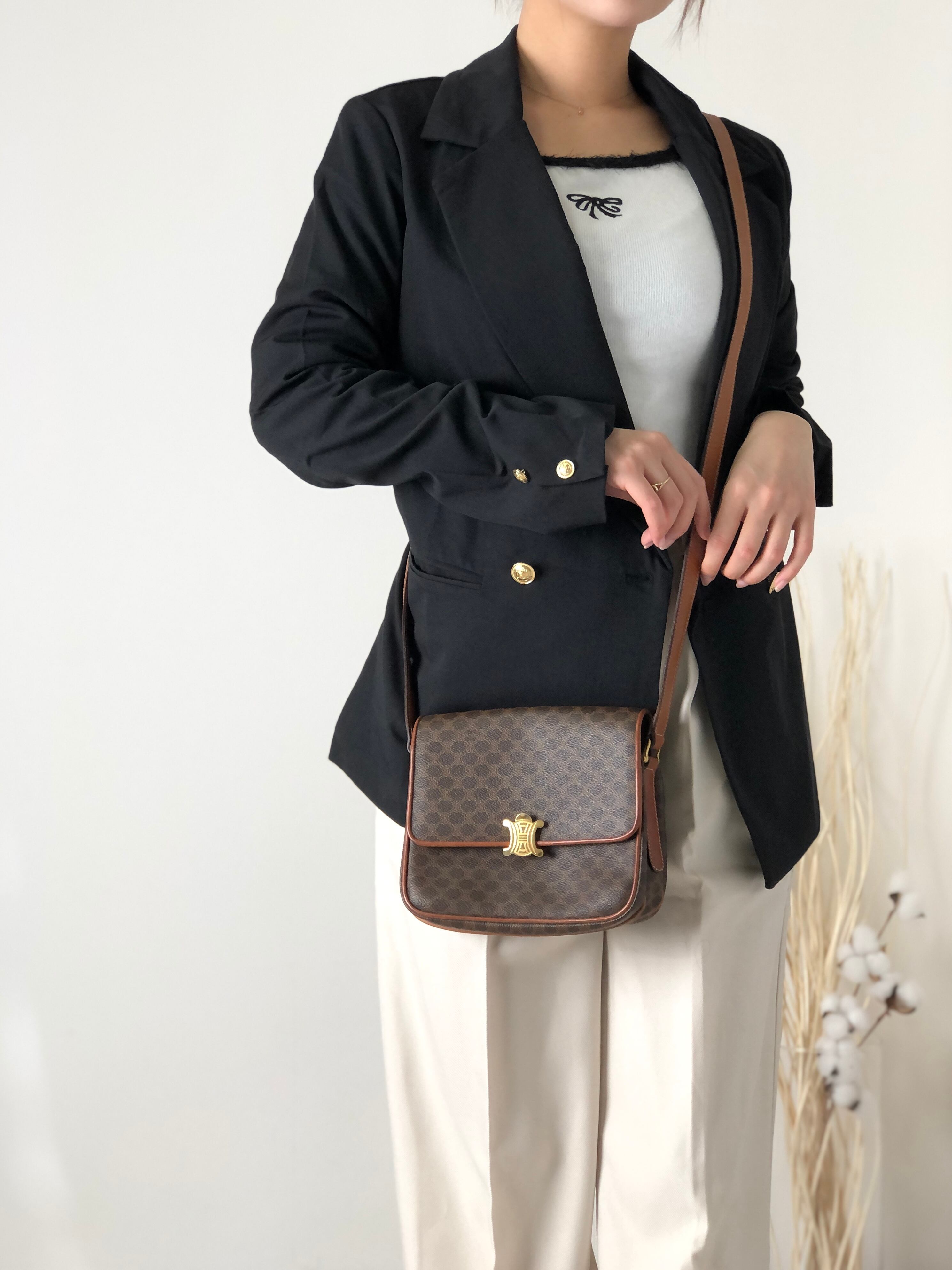 c*9様 CELINE マカダム トリオンフ ブラウンレザー ショルダーバッグ CELINE セリーヌ マカダム トリオンフ レザー ショルダーバッグ