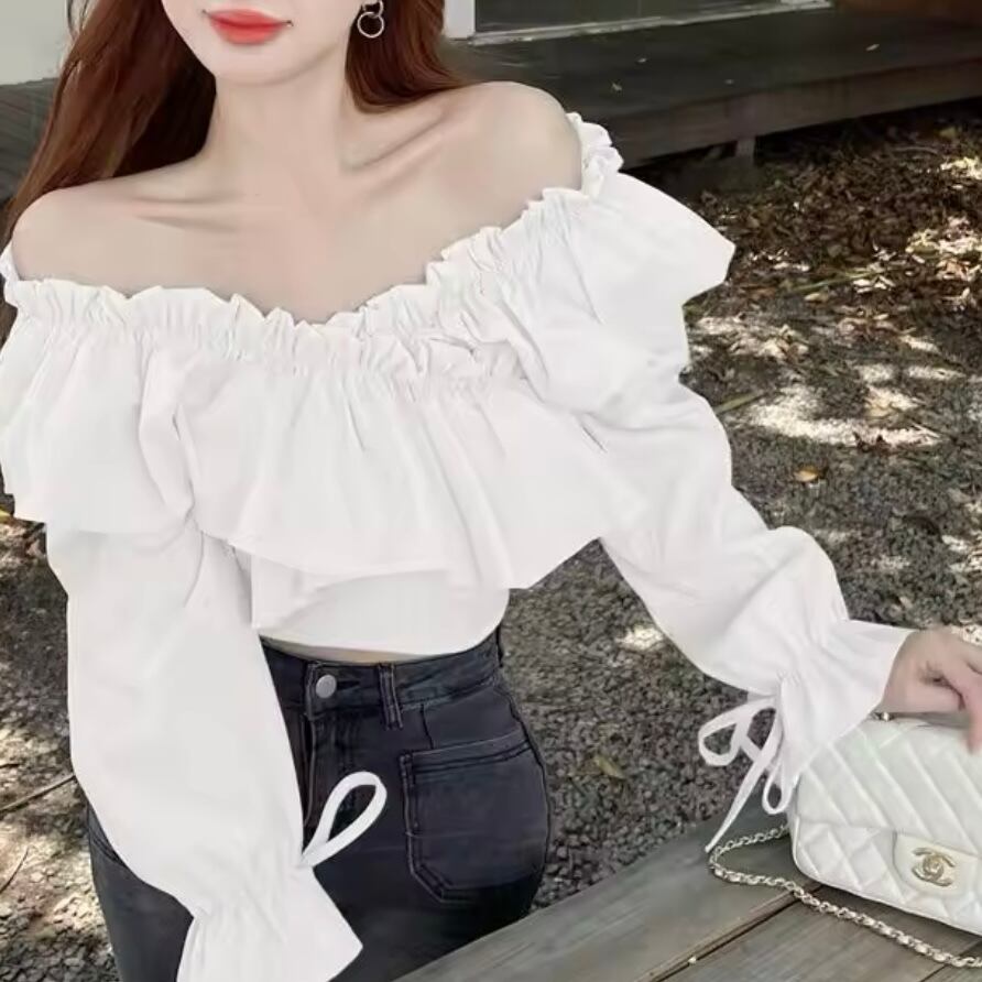 フリルギャザーオフショルクロップドブラウス