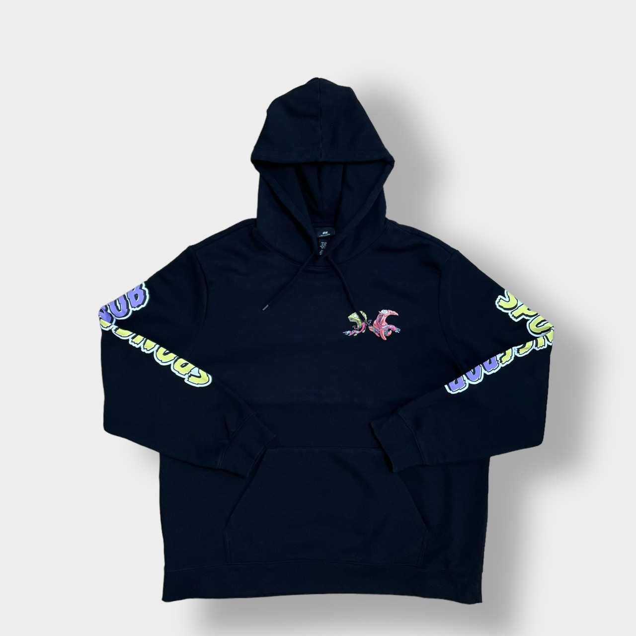 【H&M】2XL ビッグサイズ スポンジ・ボブ パーカー ワンポイント バックプリント 袖プリント プルオーバー フーディー スウェット アニメ US古着