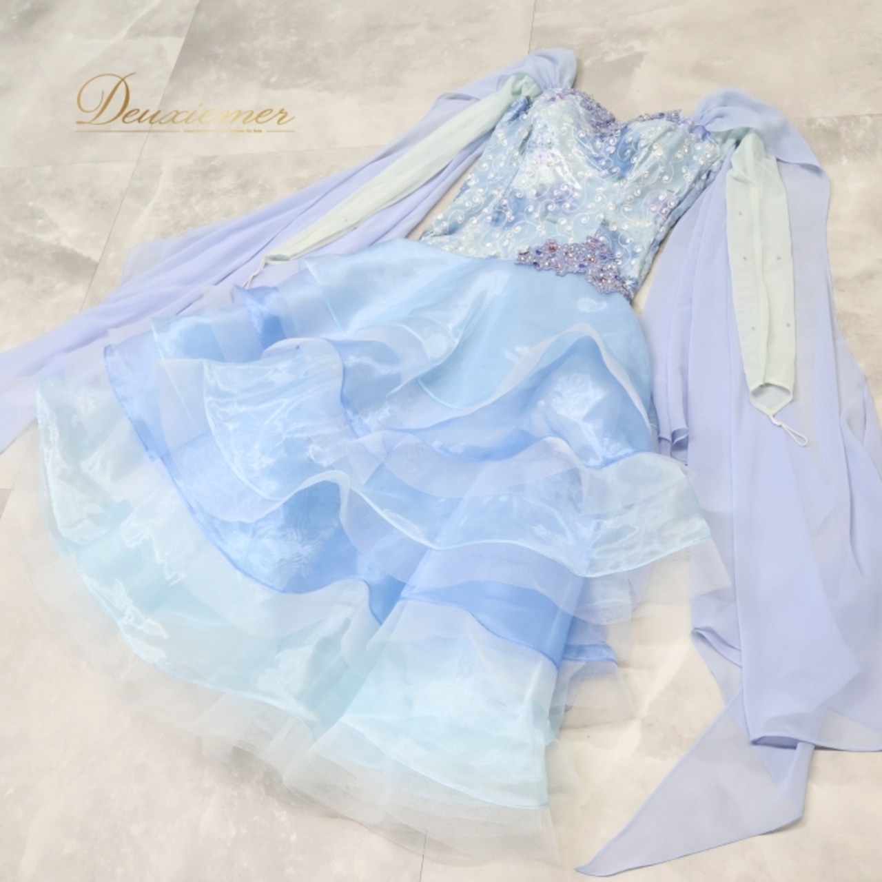 社交ダンス 衣装 スタンダードドレス ワンピース ドレス ブルー系 Leirina レイリーナ 水色 レース フロート デモ 競技 パーティ 発表会 ダンス 水色系 エレガント ドレスアップ ステージ衣装 ダンスパフォーマンス 競技用 衣装 フリル おしゃれ