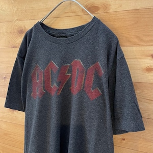 【AC/DC】ロゴ プリント オフィシャル バンドTシャツ 2017年 ロックt バンt M US古着 アメリカ古着