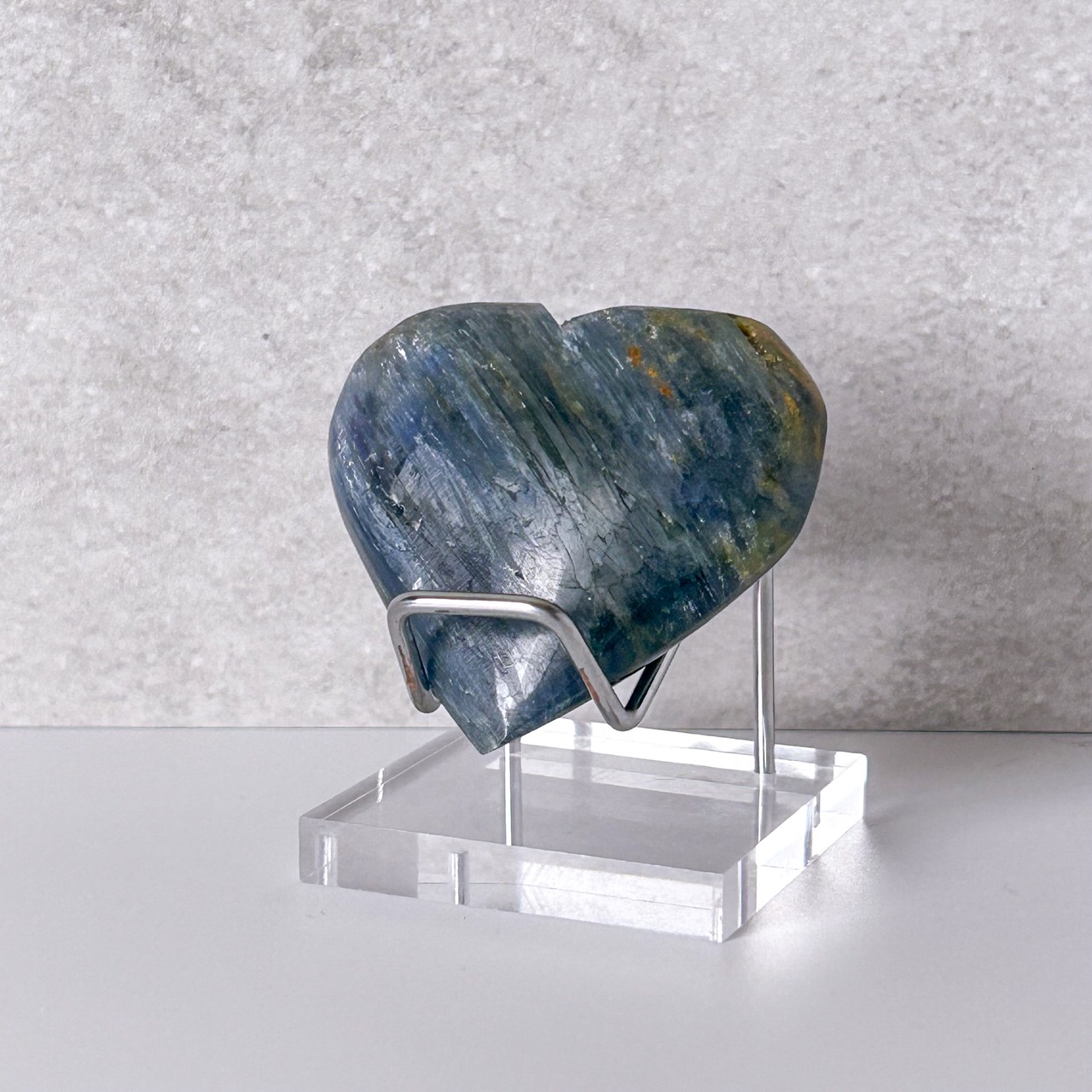 カイヤナイト ハート ✳︎ Kyanite ✳︎ 天然石