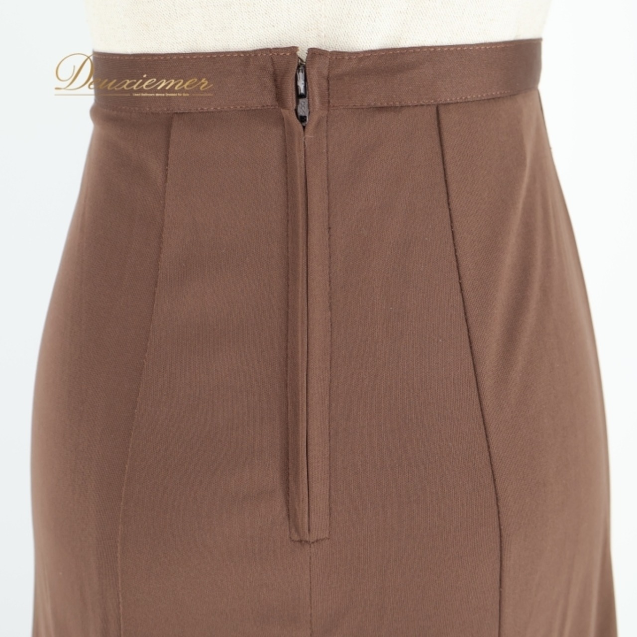 フラメンコ 衣装 ファルダ スカート 無地 レッスン 練習着 Alcala スペイン製 柔らかい 軽い ブラウン系 練習用 おしゃれ 踊りやすい フレアスカート 薄手 ファッション スタイリッシュ シンプル エレガント パーティー 衣装