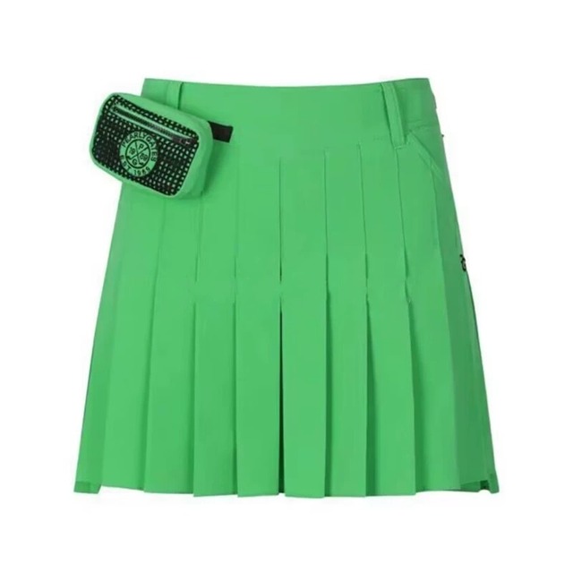 プリーツスカート&ミニボールバッグ