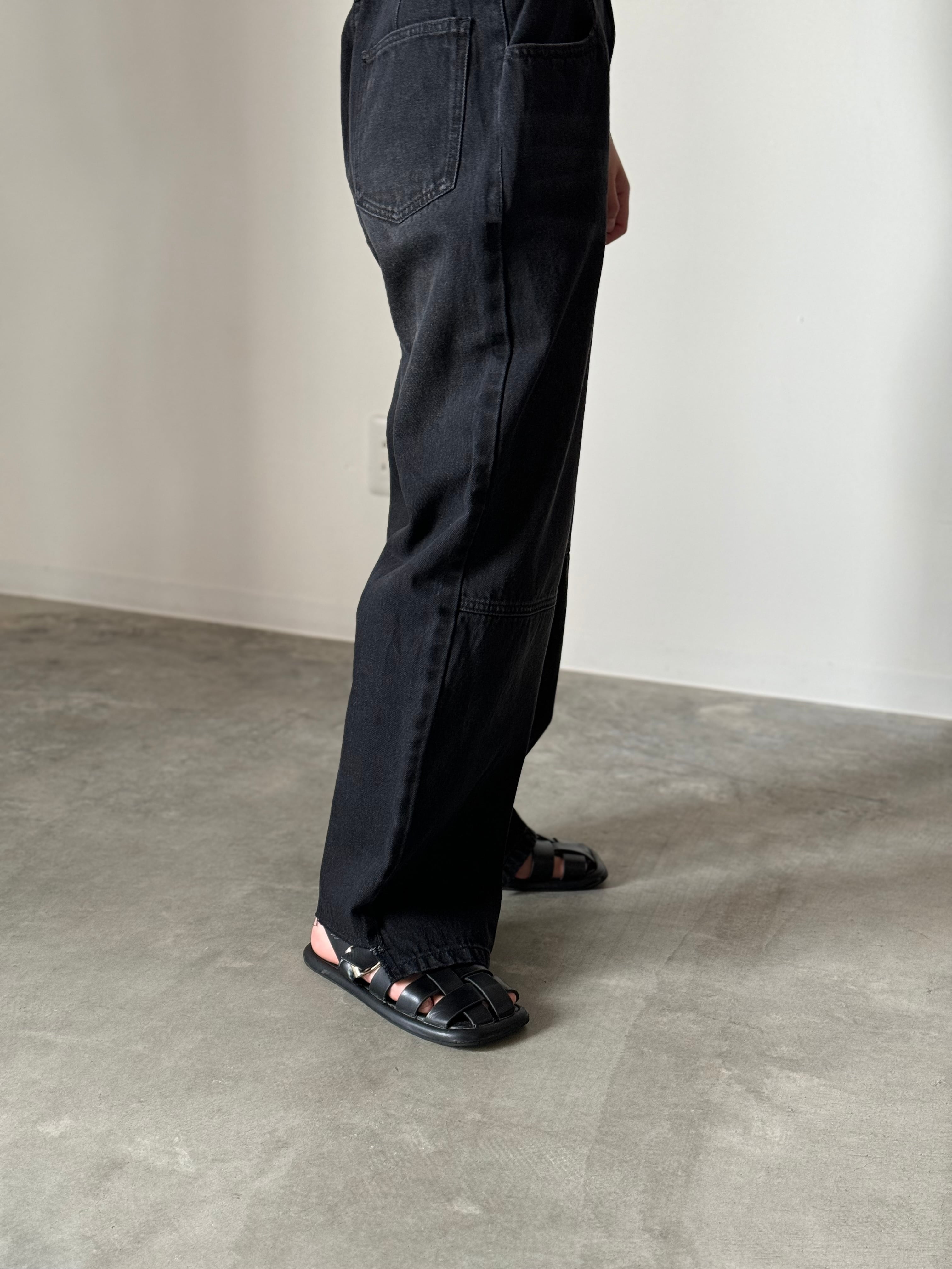 新品タグ付き⭐︎YENN(イェン) タックベルト デザイン パンツ　BLACK 黒 YENN【TUCK BELT DESIGN PANTS】 | LARGE LAB TOWN