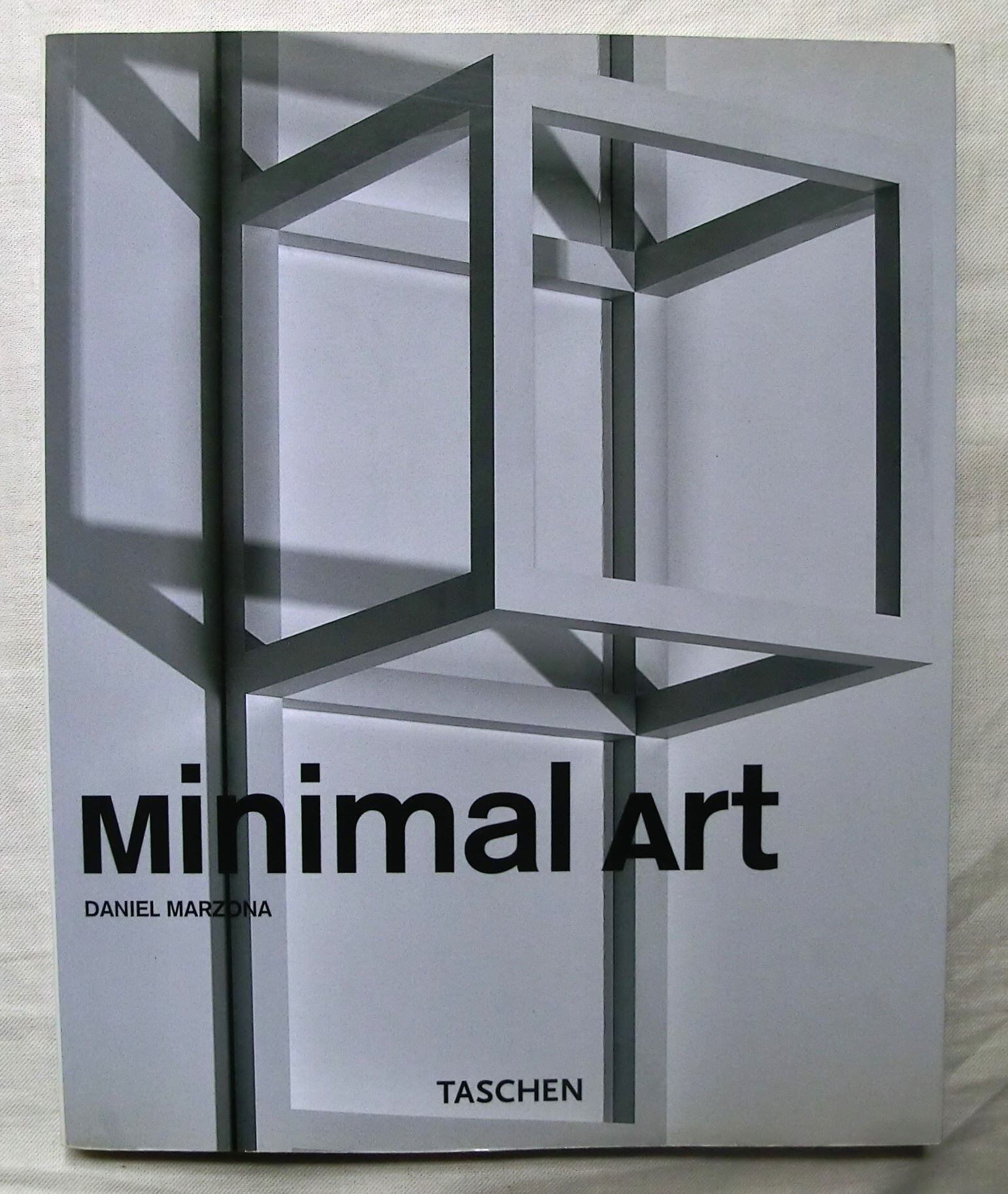 The Art of Eric Stanton   エリック・スタントンのアート Amazon | The Art of Eric Stanton: For the Man Who Knows His Place