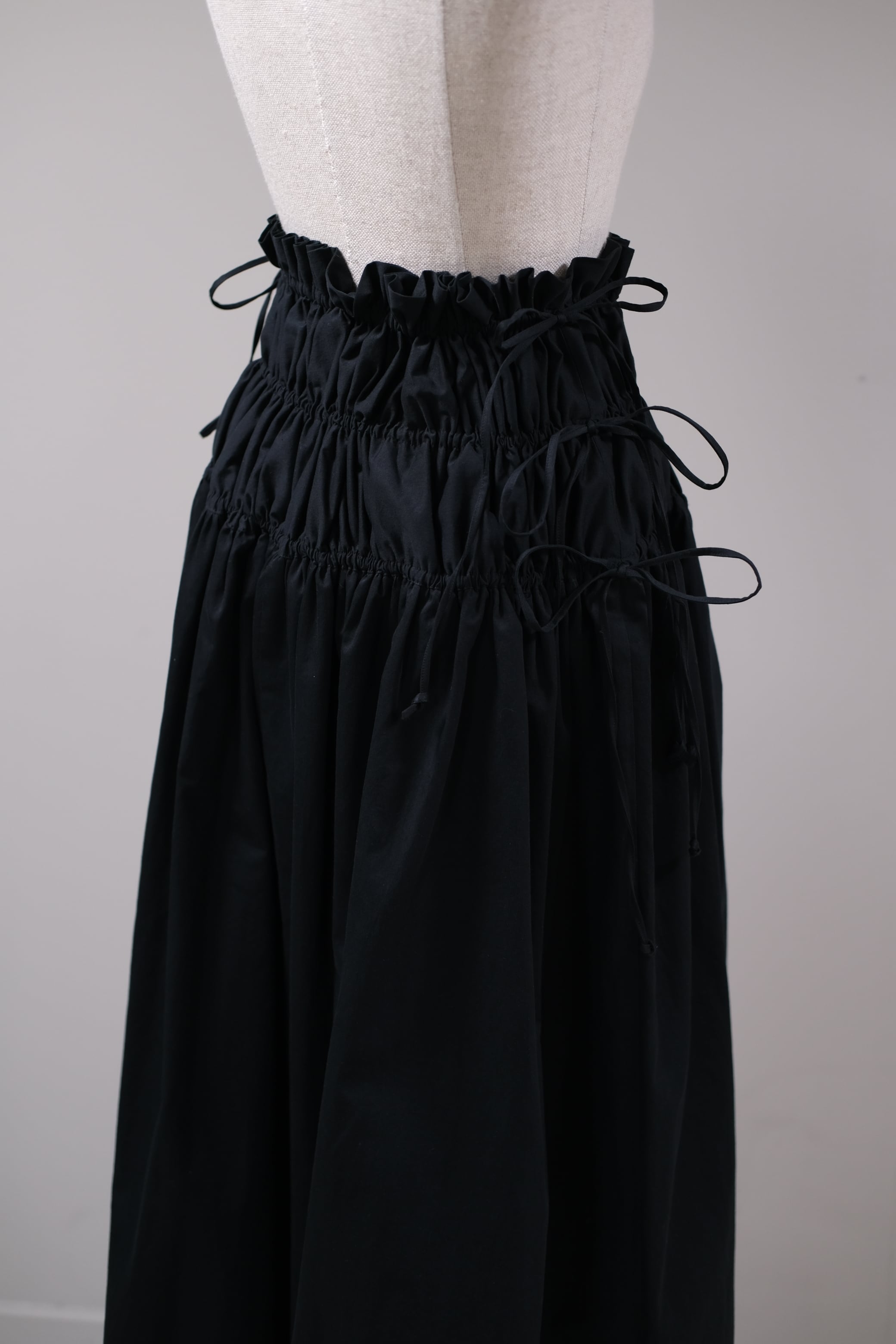 FETICO】GATHERED ORGANIC COTTON MIDI SKIRT - black - | loop