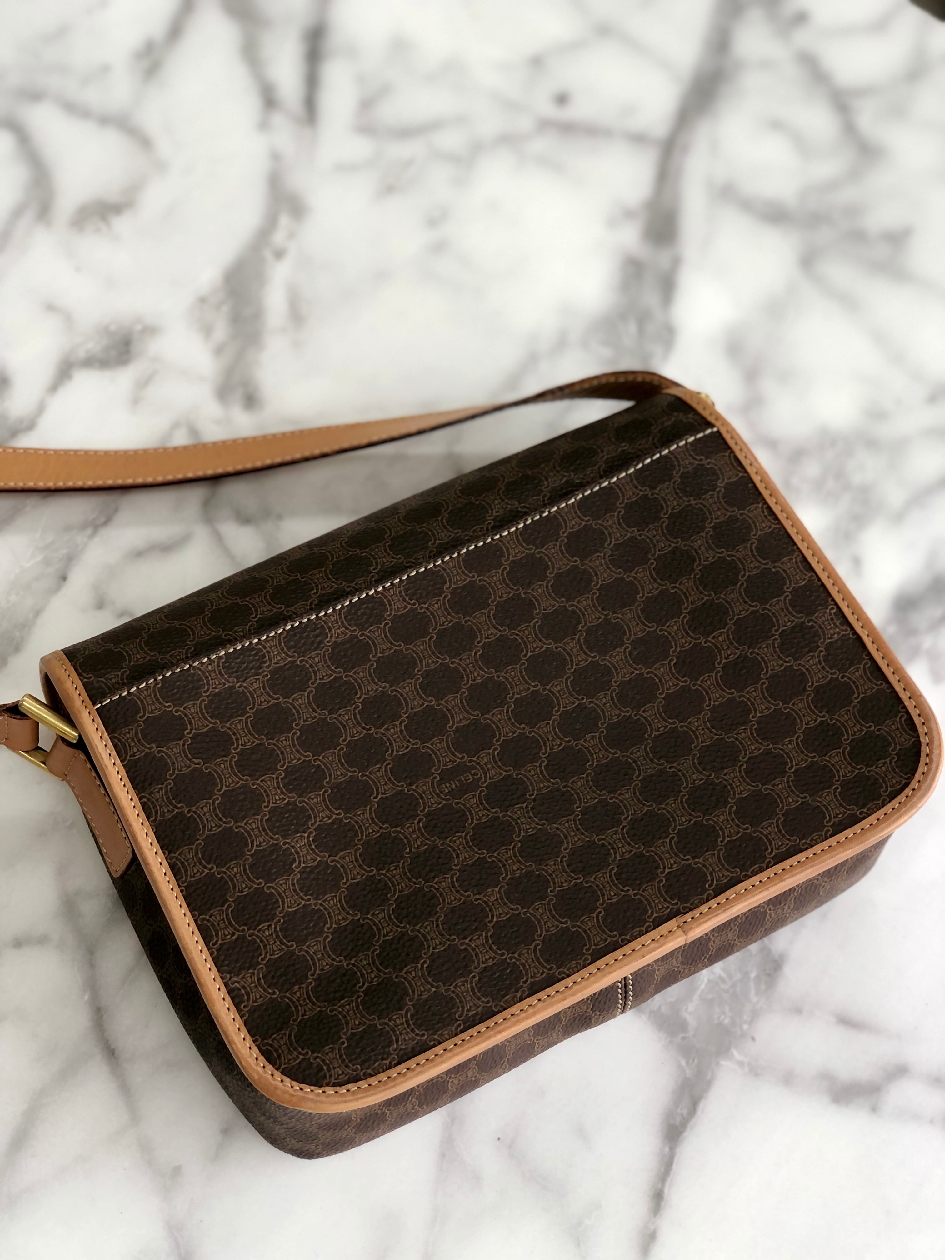 CELINE セリーヌ マカダム サークルロゴ クロスボディ CELINE セリーヌ マカダム サークルロゴ クロスボディ