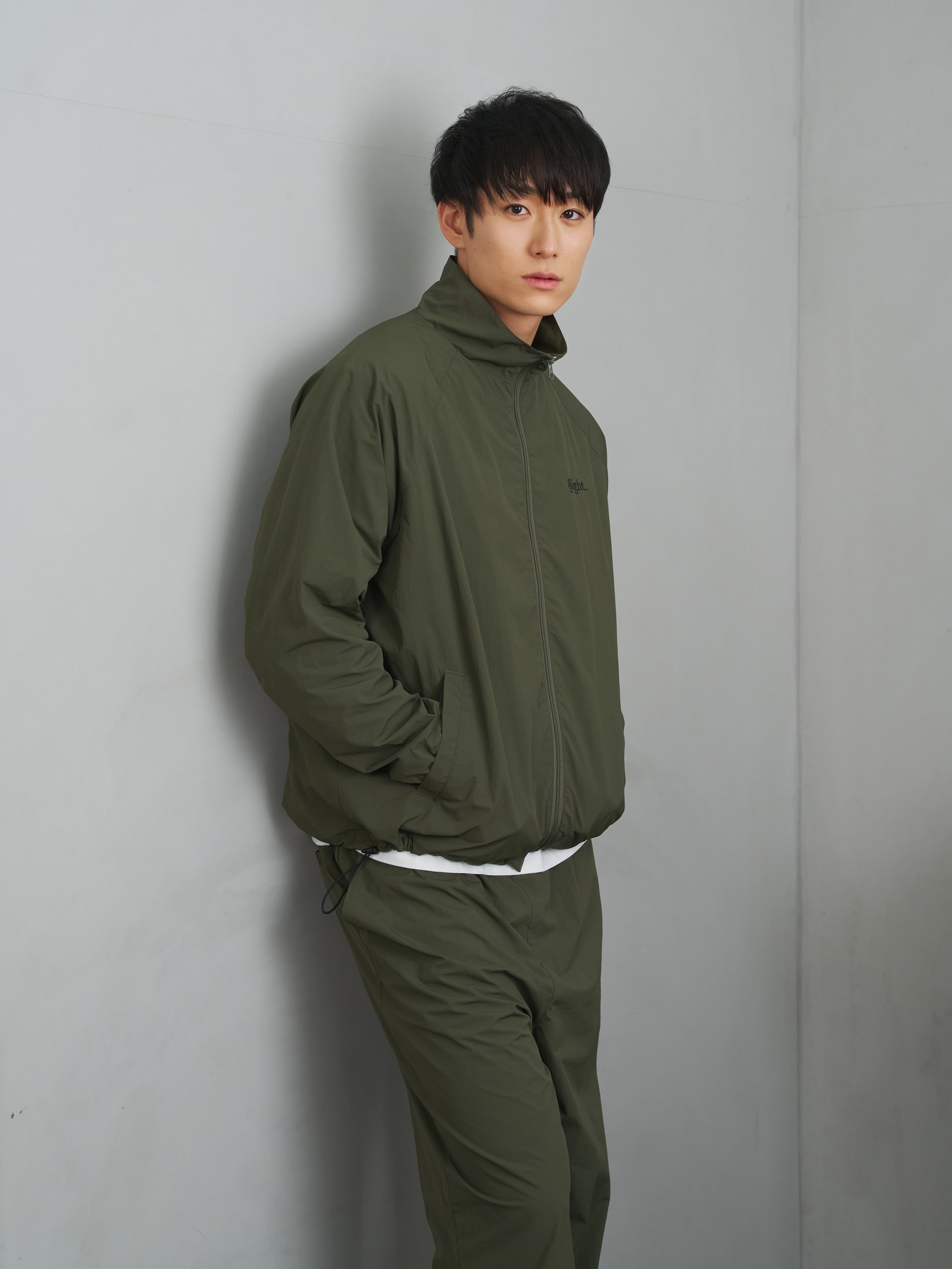 Bristolカーキ ナイロンジャケット＆ショートパンツセット 8ight. Nylon Setup Jacket KHAKI | 8ight.