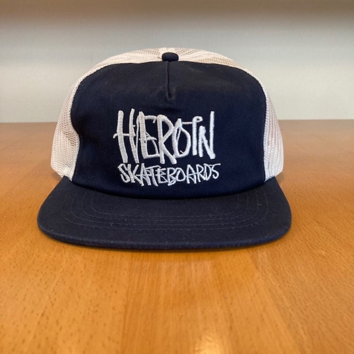 Hero In Script Heroin Script Mesh Cap Navy/White (ヘロイン スクリプト メッシュ キャップ ネイビー/ホワイト ...