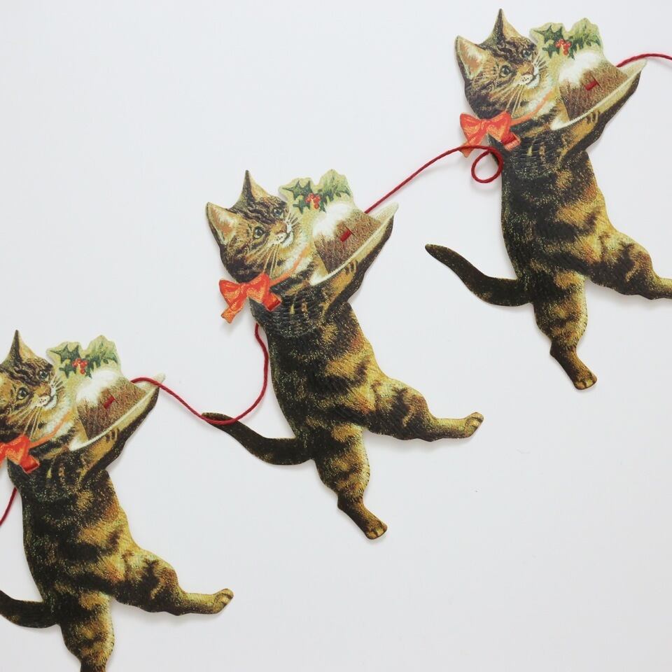 Cat Garland