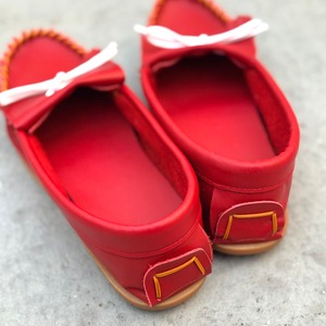 ハンドメイド モカシン/RED・ちょっとそこまでのお出かけに・カジュアル