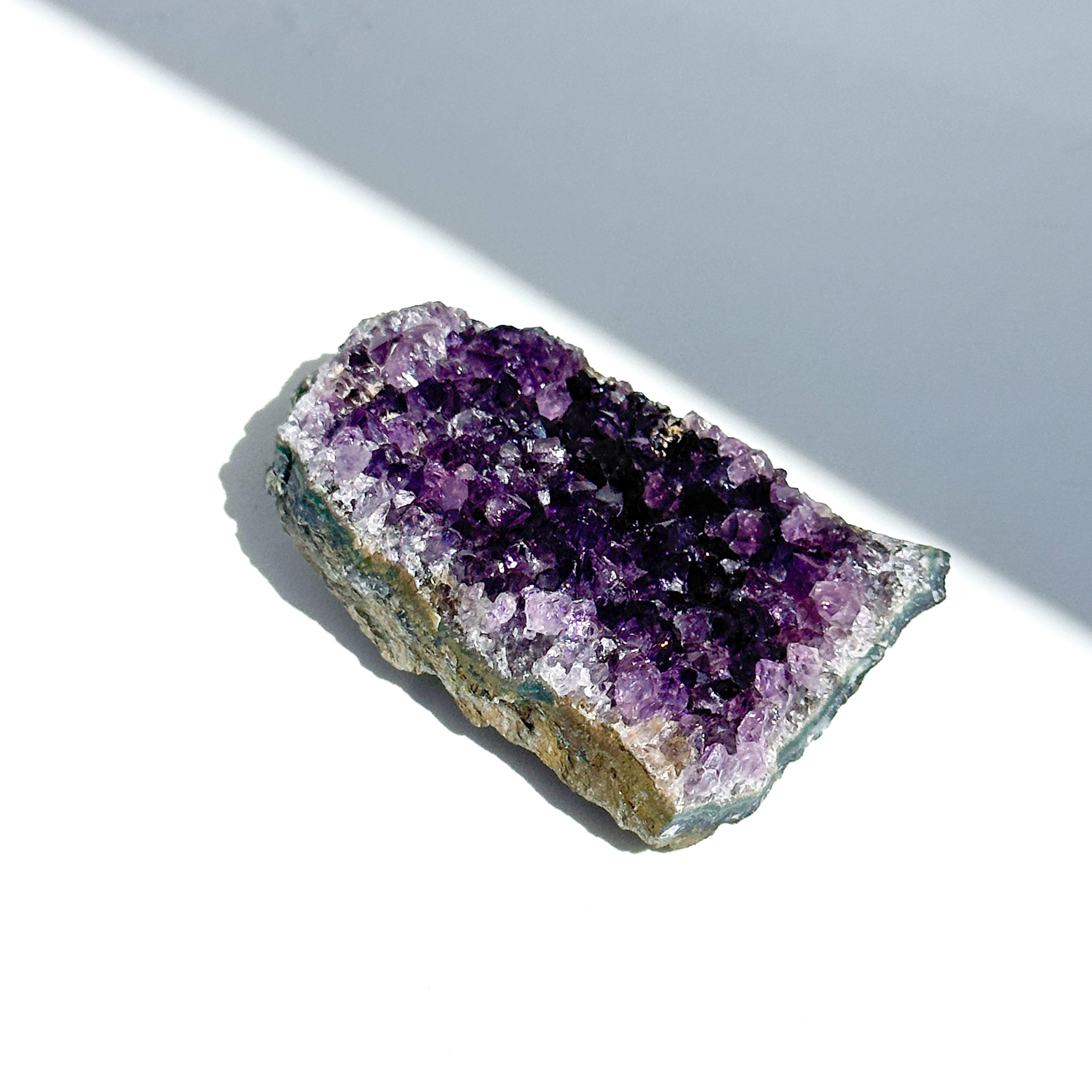 ウルグアイ産アメジスト 原石61◇ Amethyst ◇天然石・鉱物・パワーストーン・インテリア