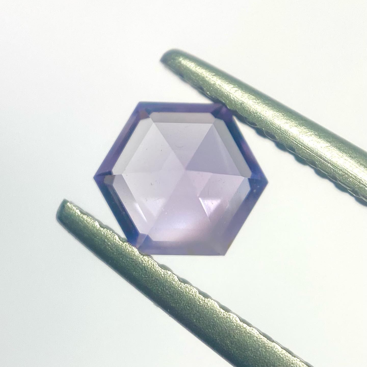 景色の美しいスピネル