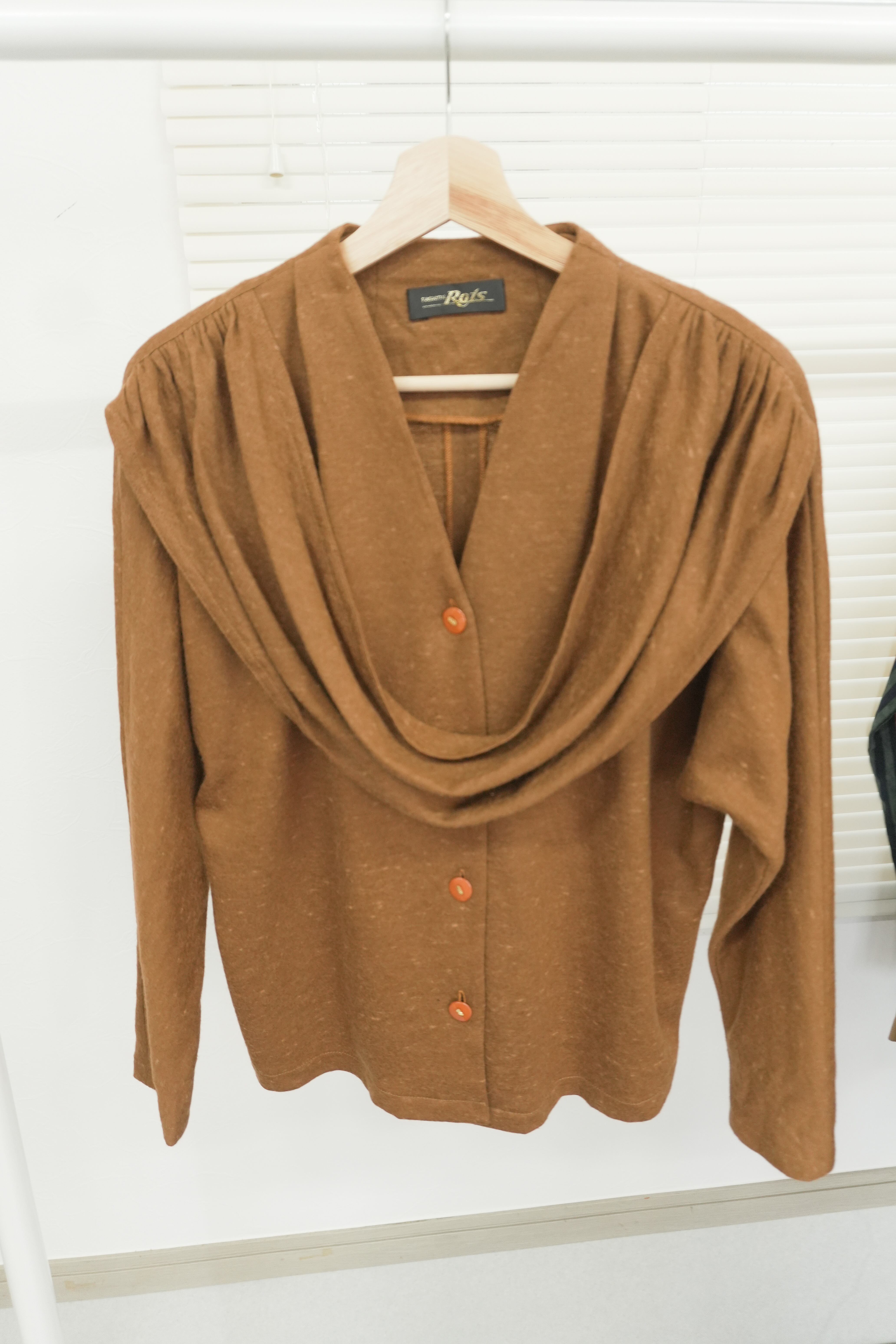 Rots Drape Neck Top|ブラウン ドレープネックトップス