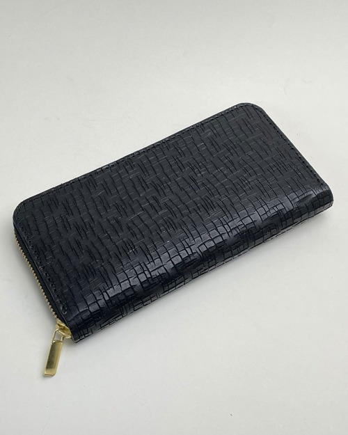 牛ヌメ革黒(カット)ラウンドジップ　leather　wallet