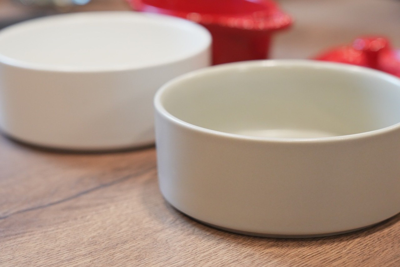 【なめらかな質感で食べやすい陶器食器（ブラック）】耐熱,割れにくい,高級な北欧風の陶器食器,滑らかな質感で洗いやすい！