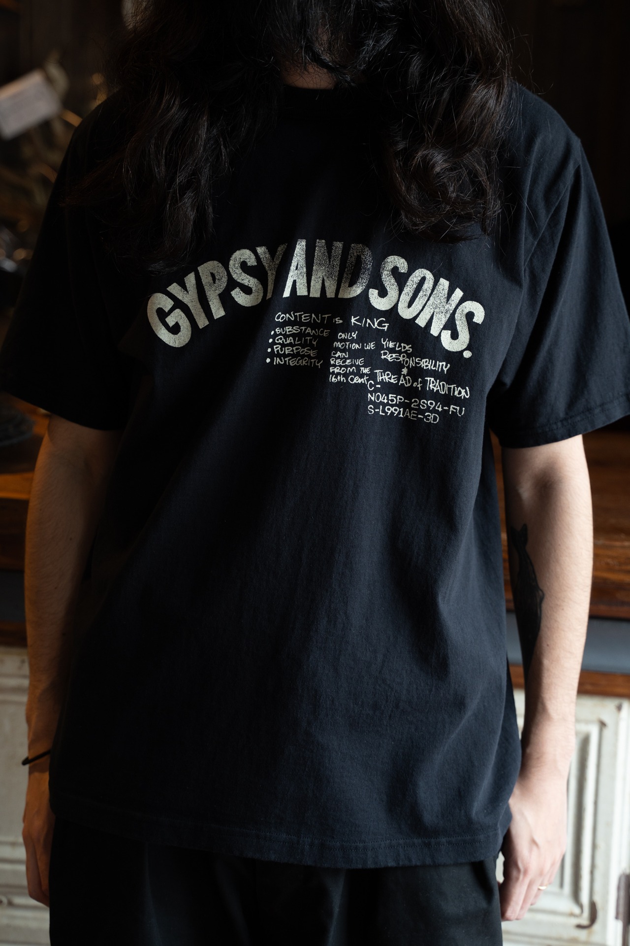 GYPSY & SONS/ BRAND ROGO TEE