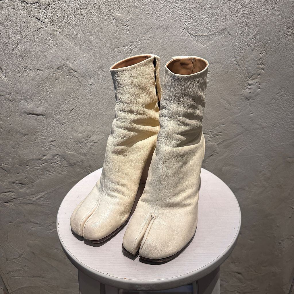 MAISON MARGIELA、MM6 | ブランド古着Brooch MAISON MARGIELA、MM6 | ブランド古着Brooch