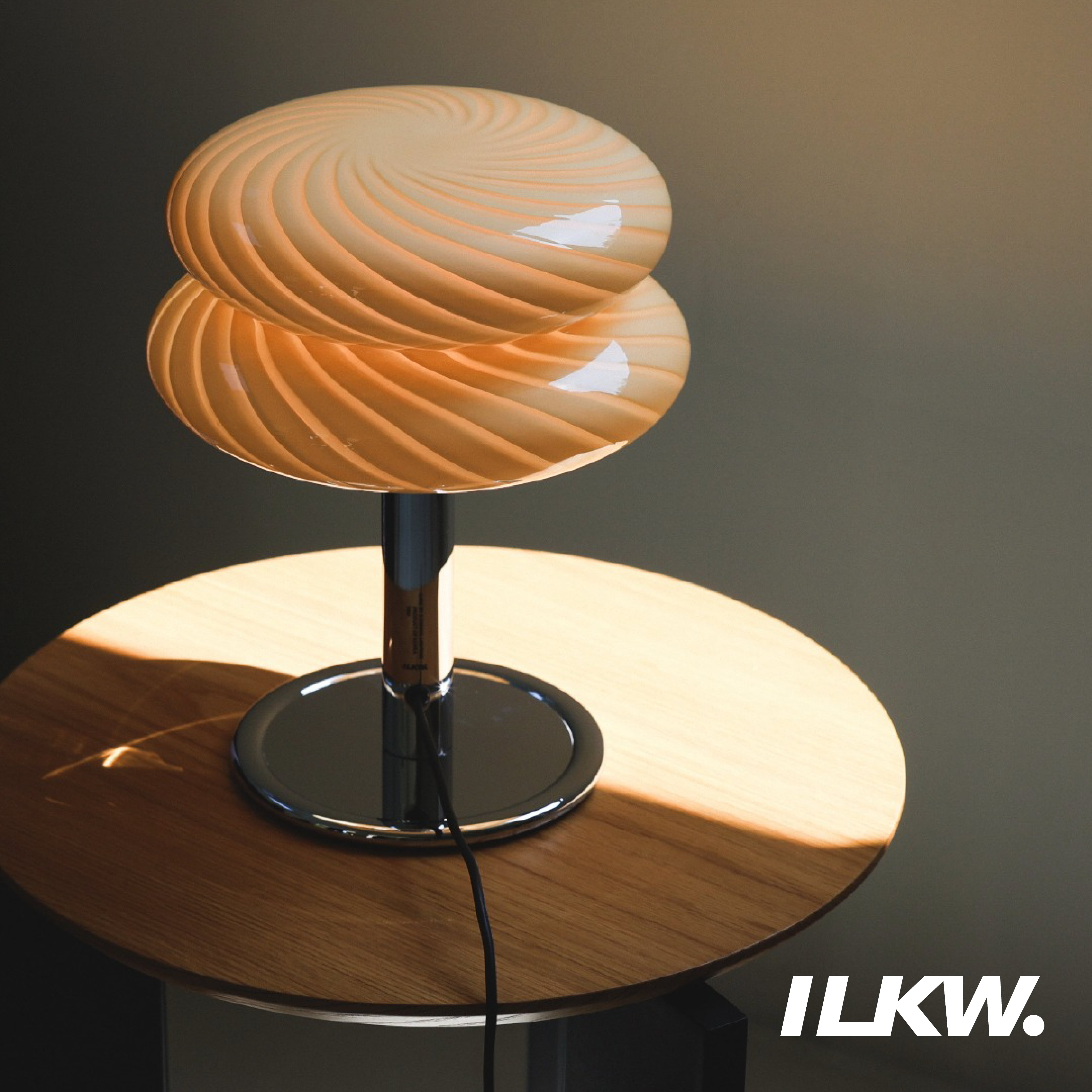 ILKW. - SNOWMAN 22 TABLE ( SPIN )