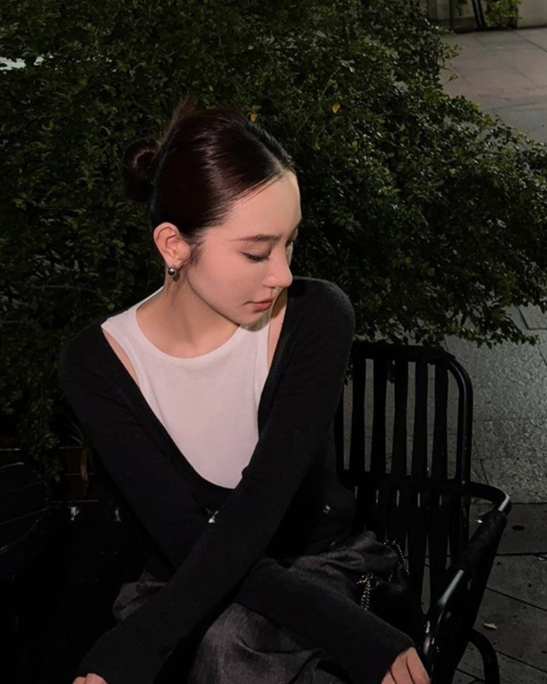 レイヤード風Vネックニットトップス A25119