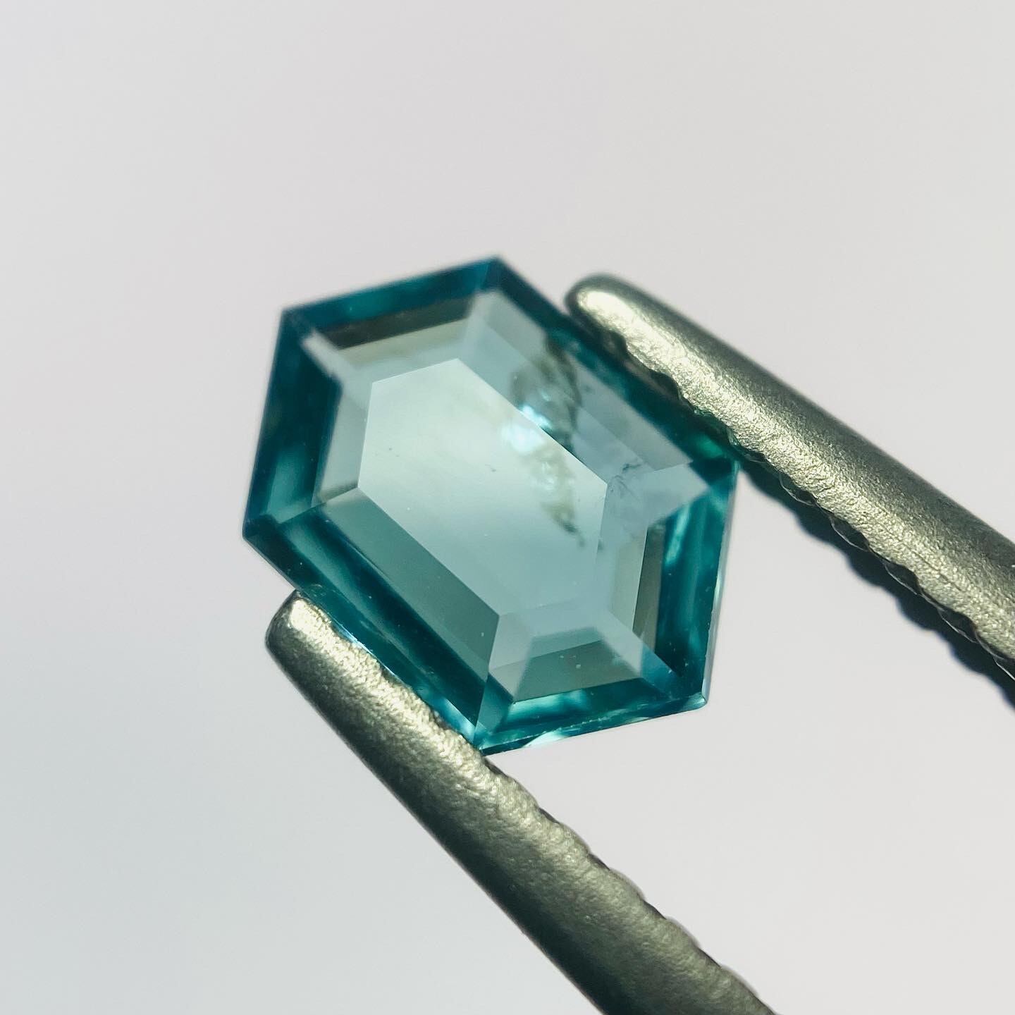 ちょっと潜った海の色 ラグーンカラートルマリン4