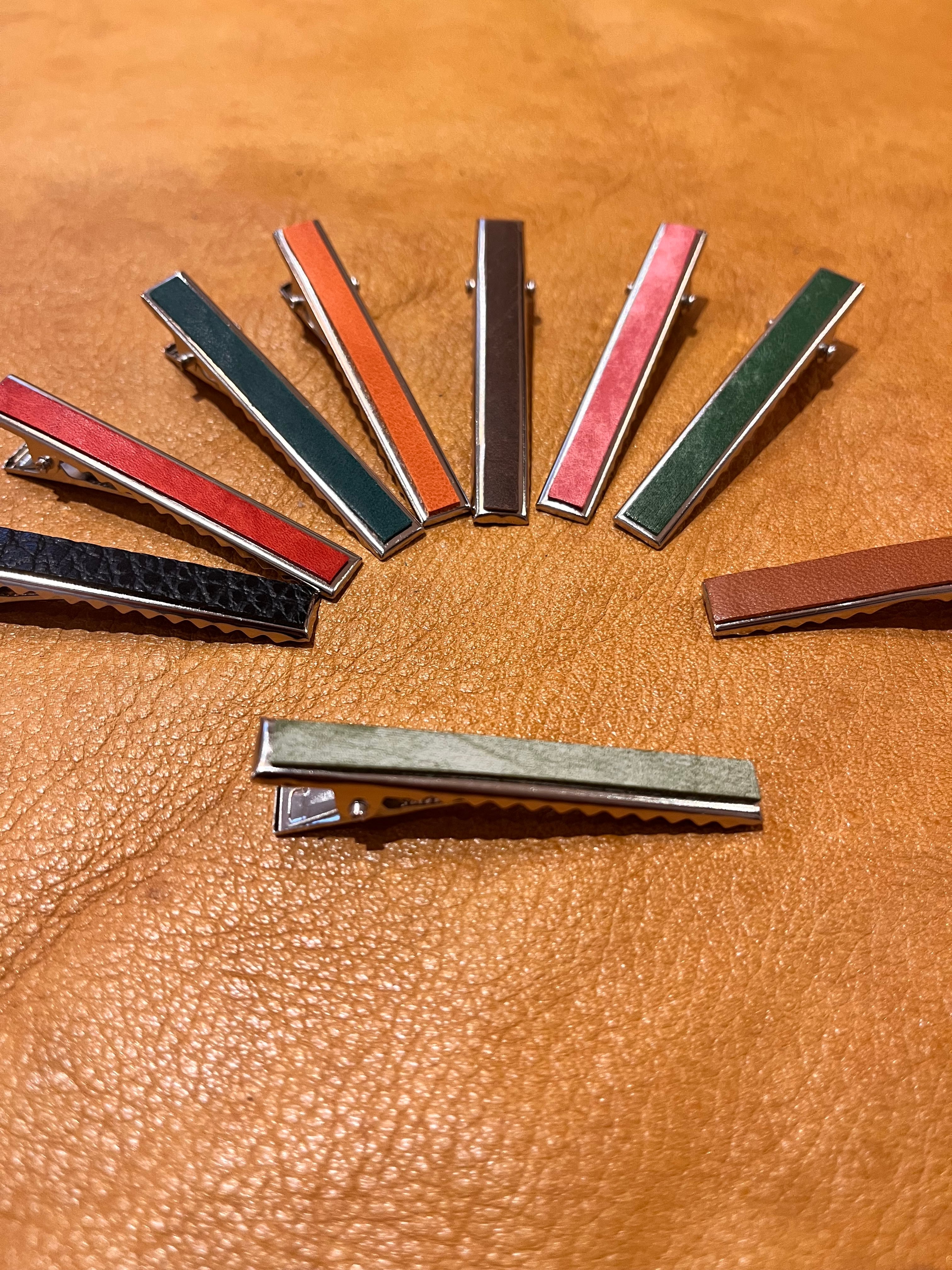 ネクタイピンにもなるヘアピン | canvas leather