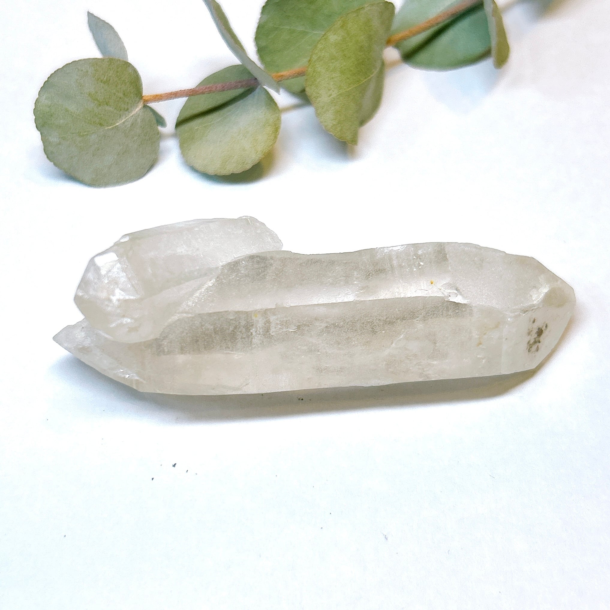 錐 水晶 シガール産 ヒマラヤ水晶 独特の蝕像錐面 トライゴーニック -