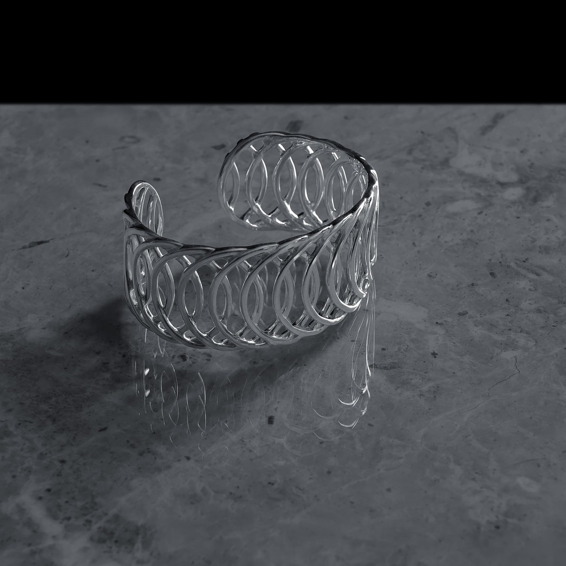 ego] oval pattern overlap design bangle [cyb7] / Y2404INB5261