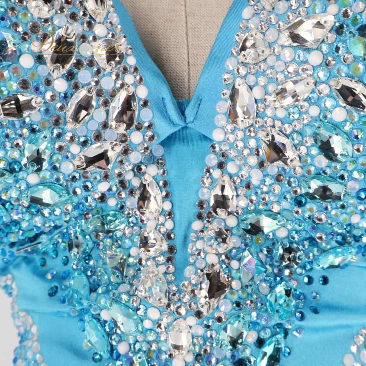 ボディコン コズドレ KOZdre KOZYA ドレス ワンピース ブルー系 シルバー系 水色 ランウェイモデル パーティ 発表会 練習 レッスン 大人可愛い スリット ロング丈 きれいめ フォーマル レッスンウェア シルバー装飾 光沢