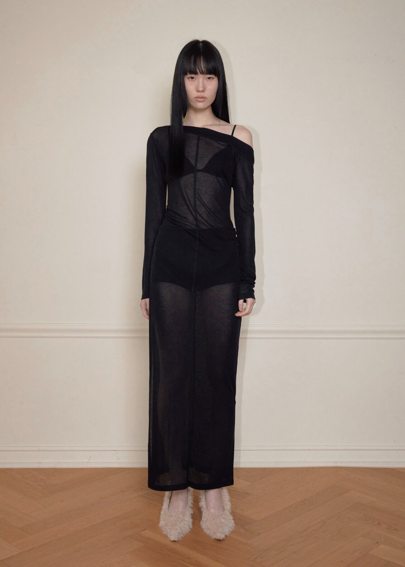 BOHEMSEO] SLICK OFF SHOULDER DRESS, BLACK 正規品 韓国ブランド 韓国