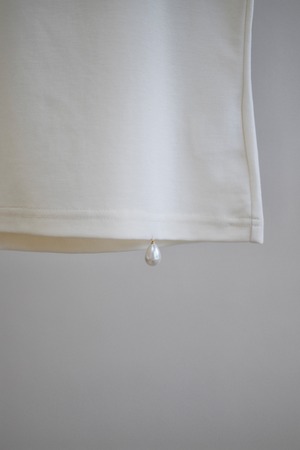 Studded Compact Tee  / IVORY