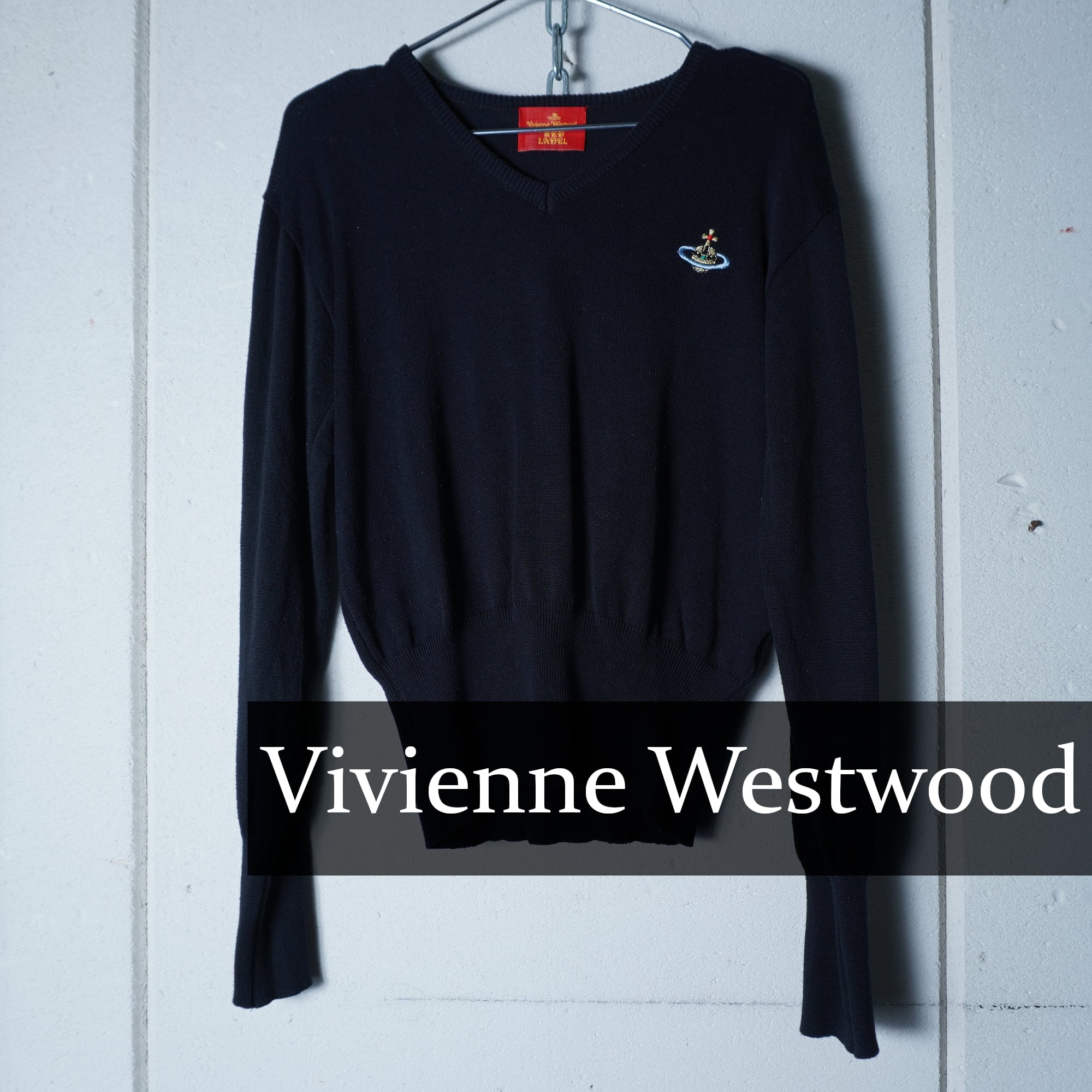 Vivienne Westwood】ヴィヴィアンウエストウッド ”オーブロゴ刺繍”V